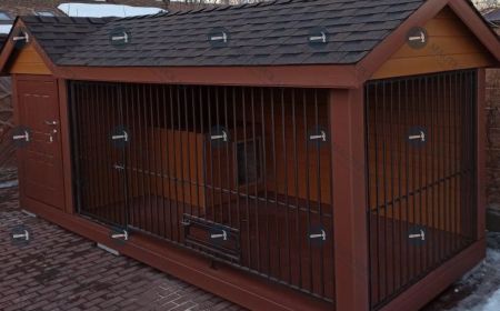 Вольер с отдельным хозблоком